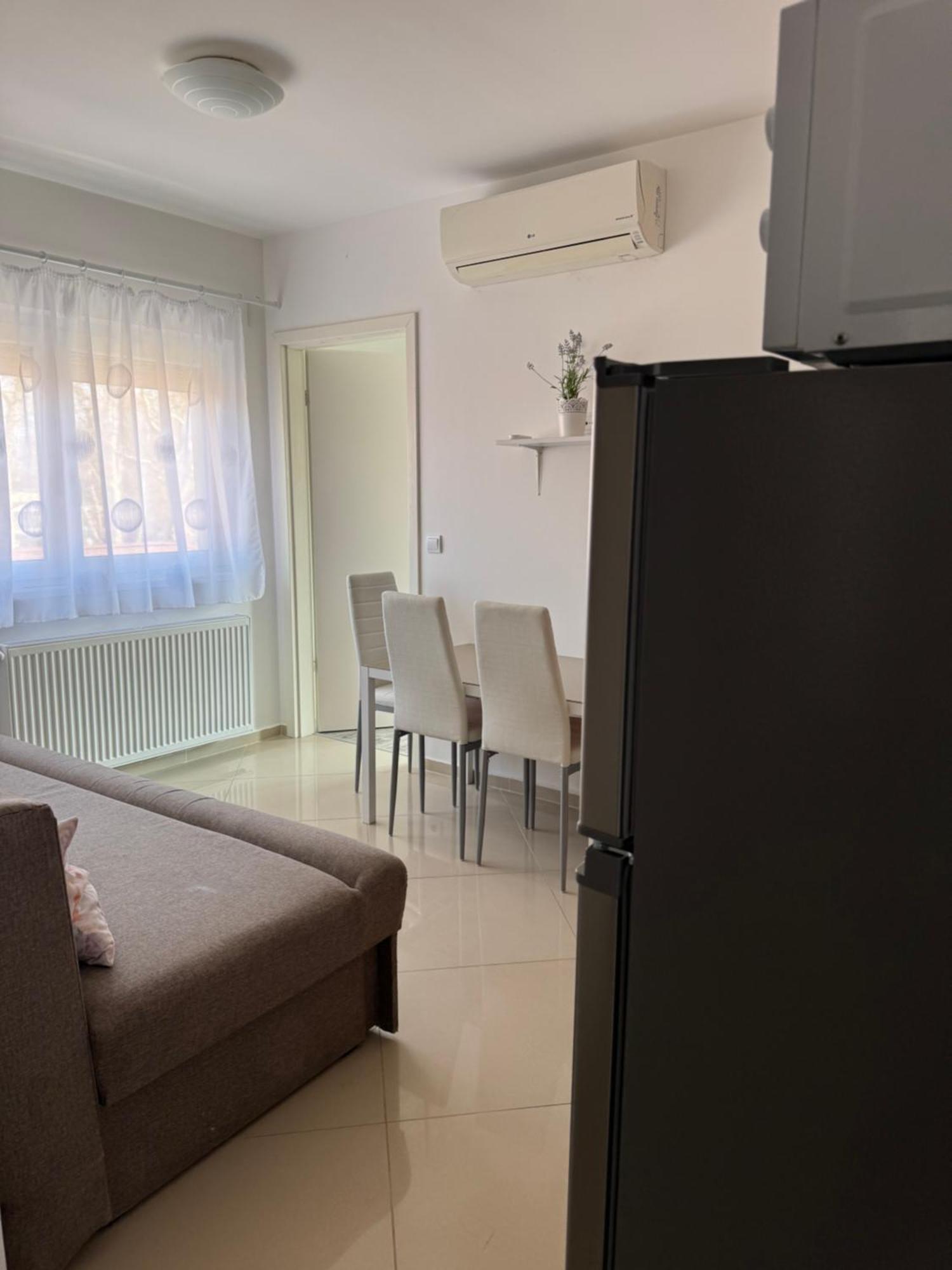 Mirabella Apartman Siófok Buitenkant foto